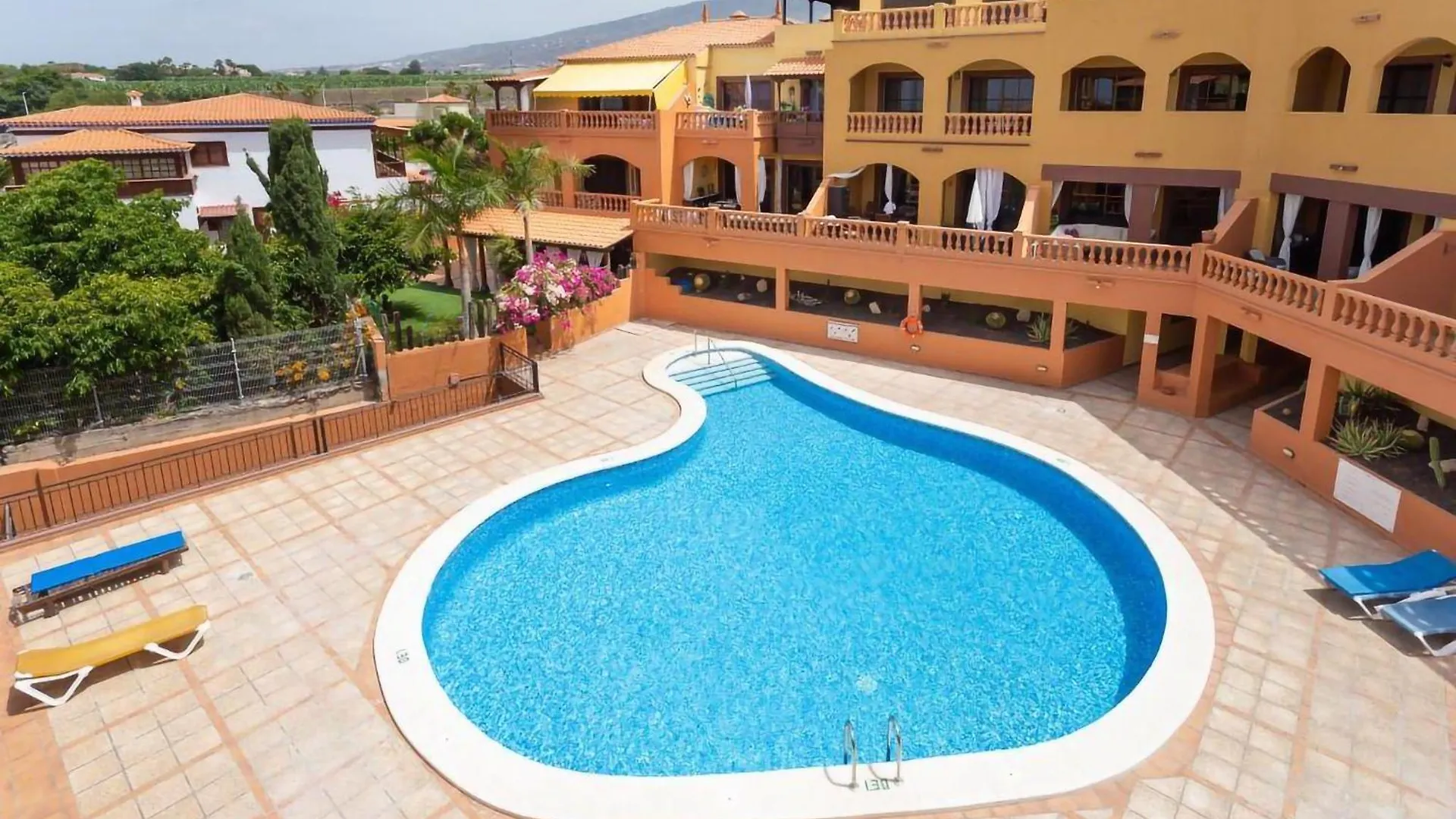 Eden Rentals Elite Palace Suites location
